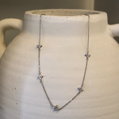 Silver Gleam Choker