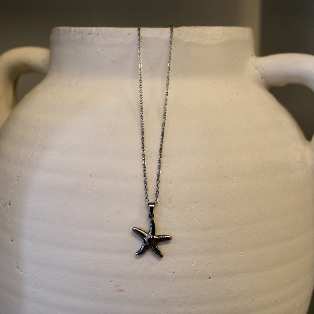 Starfish Mini Necklace